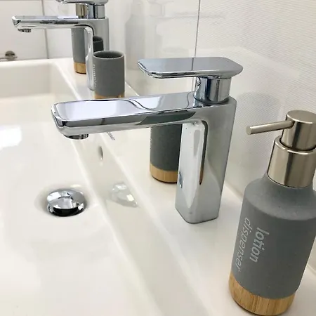 Ferienapartment Warnemuende 2 דירה *